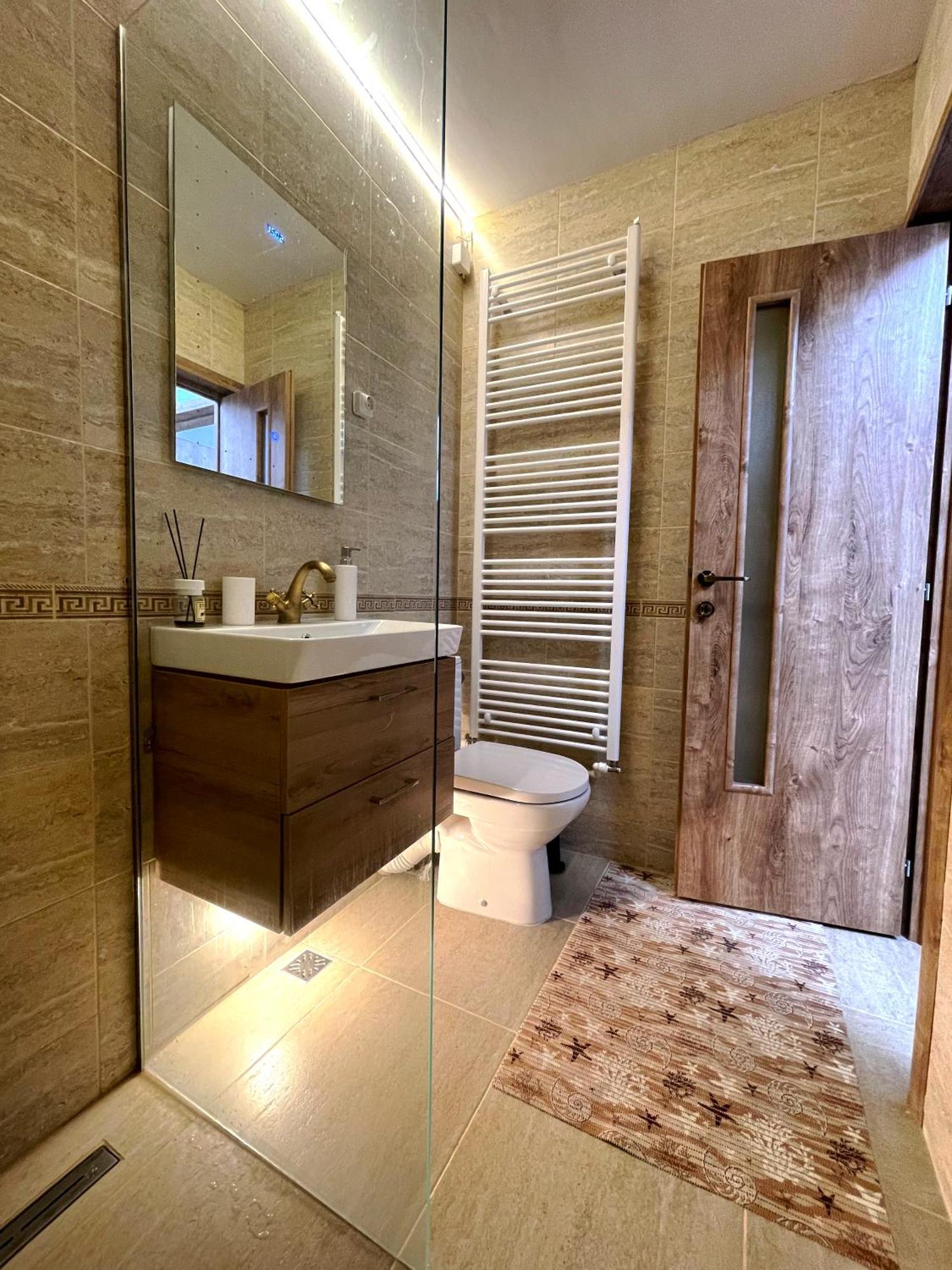 Târgu Jiu Central Residence מראה חיצוני תמונה